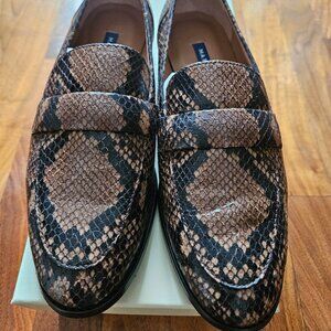 Margaux Andie Loafer Expresso Python Embossed Size 37